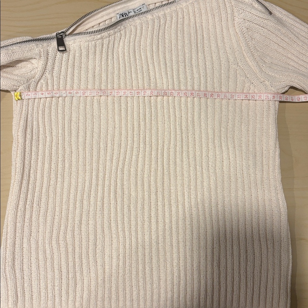 Zara Off-Shoulder Ribbed White Sweater - Picture 8 of 10